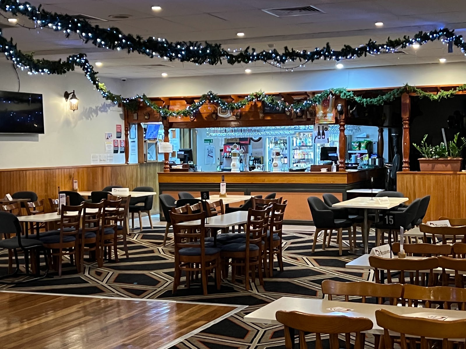 AGA Club Germania Ltd in Kembla Grange - photo 2