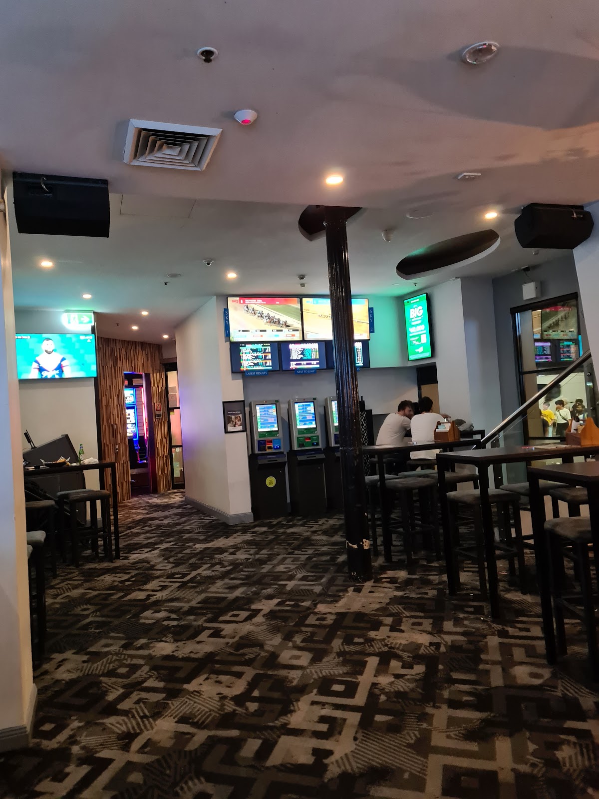 Agincourt Hotel in Ultimo - photo 3
