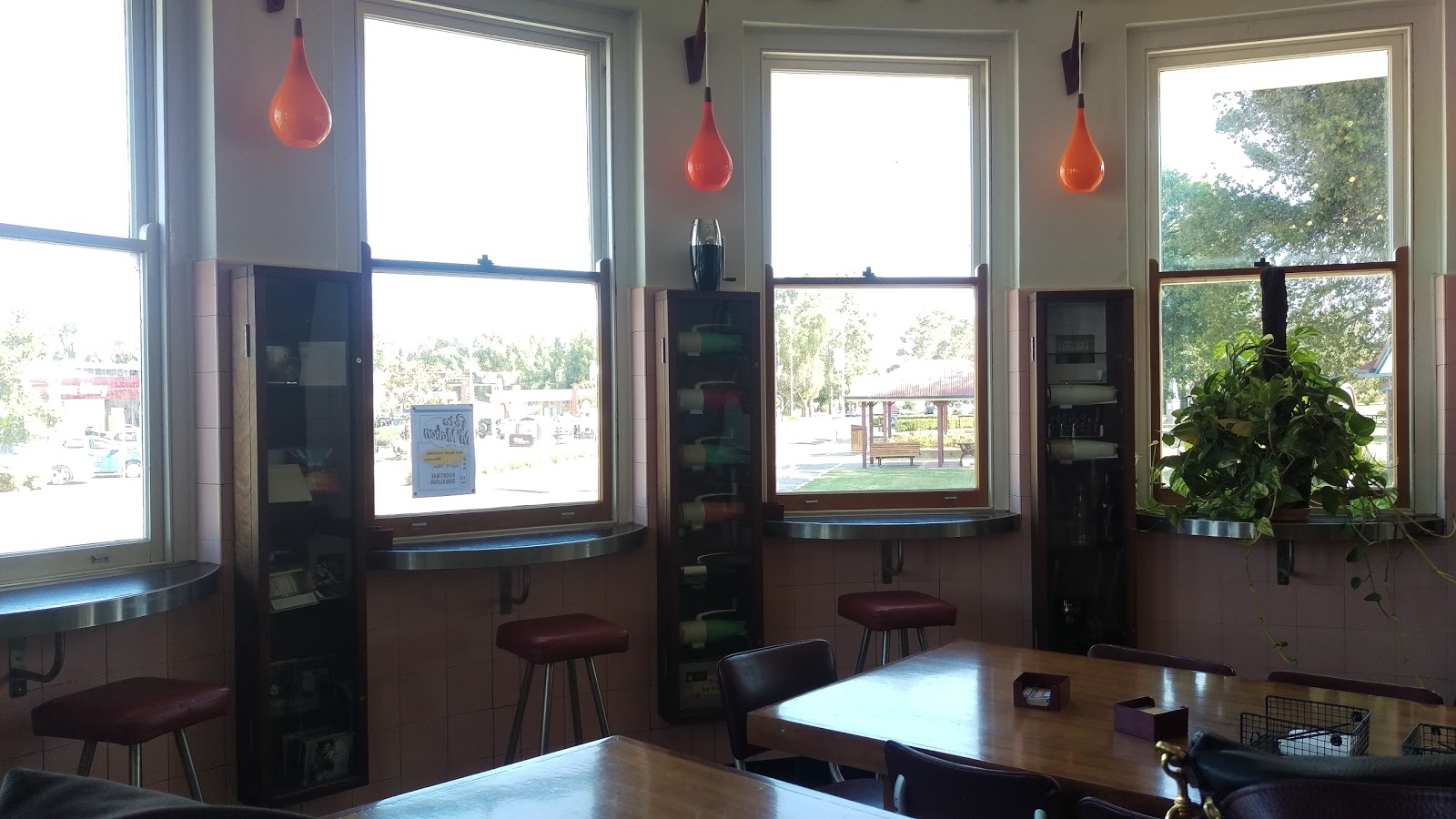 Air Raid Tavern in Moruya - photo 3