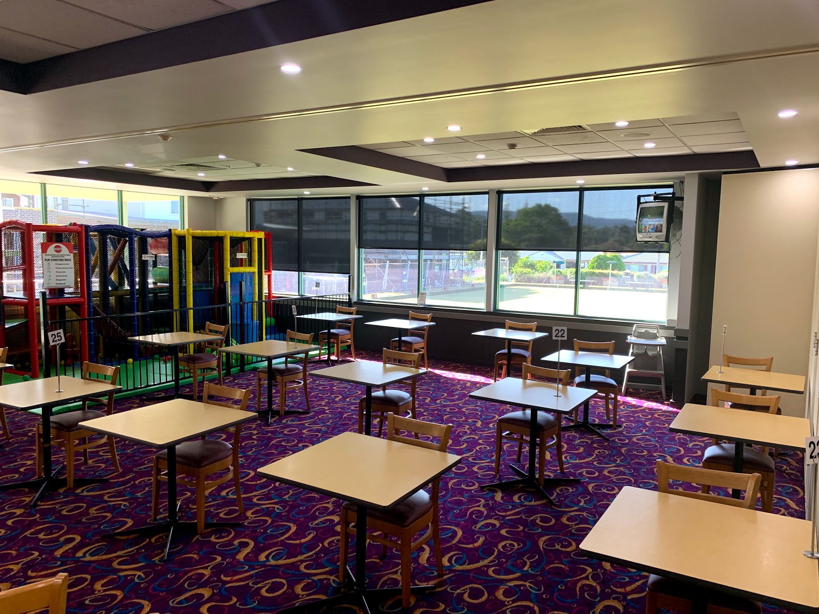 Albion Park Bowling & Recreation Club Ltd in Albion Park - photo 1