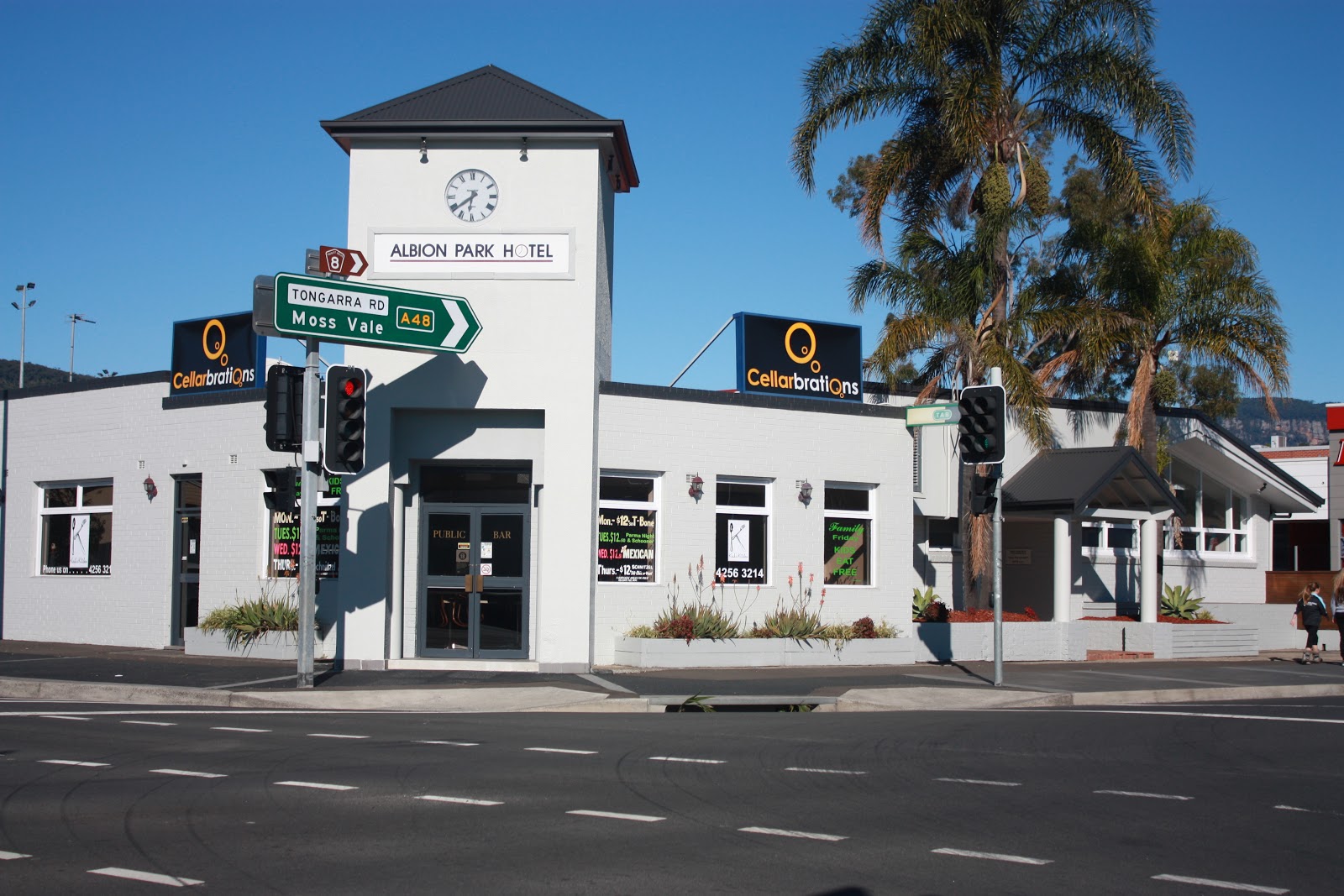 Albion Park Hotel in Albion Park - photo 1