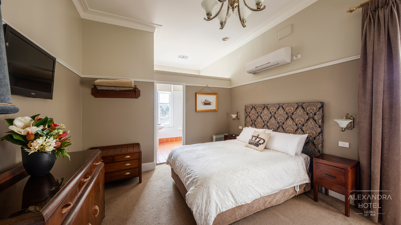 Alexandra Hotel in Leura - photo 4