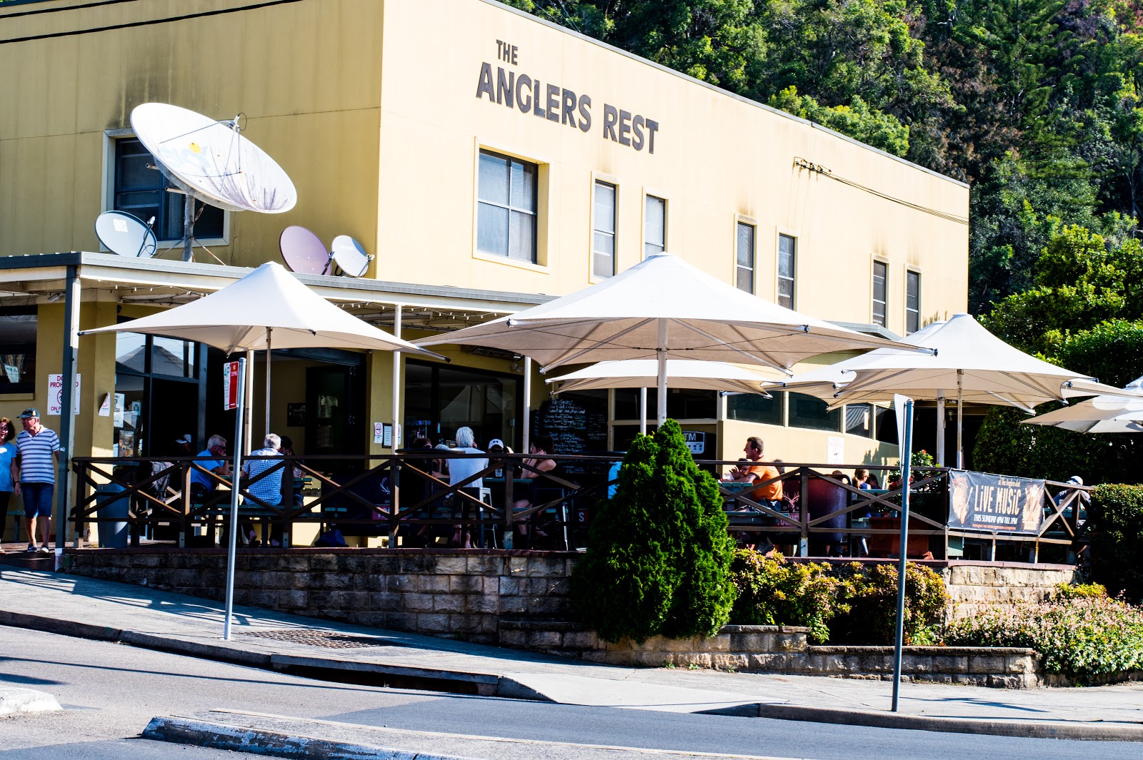 Anglers Rest Hotel in Brooklyn - photo 1