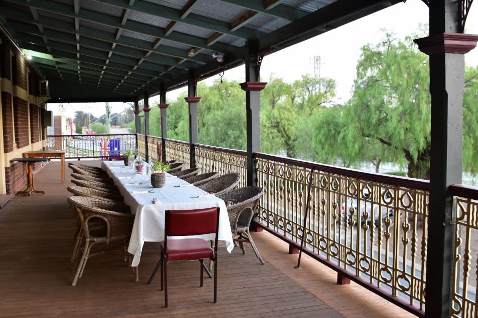 Ariah Park Hotel in Ariah Park - photo 2