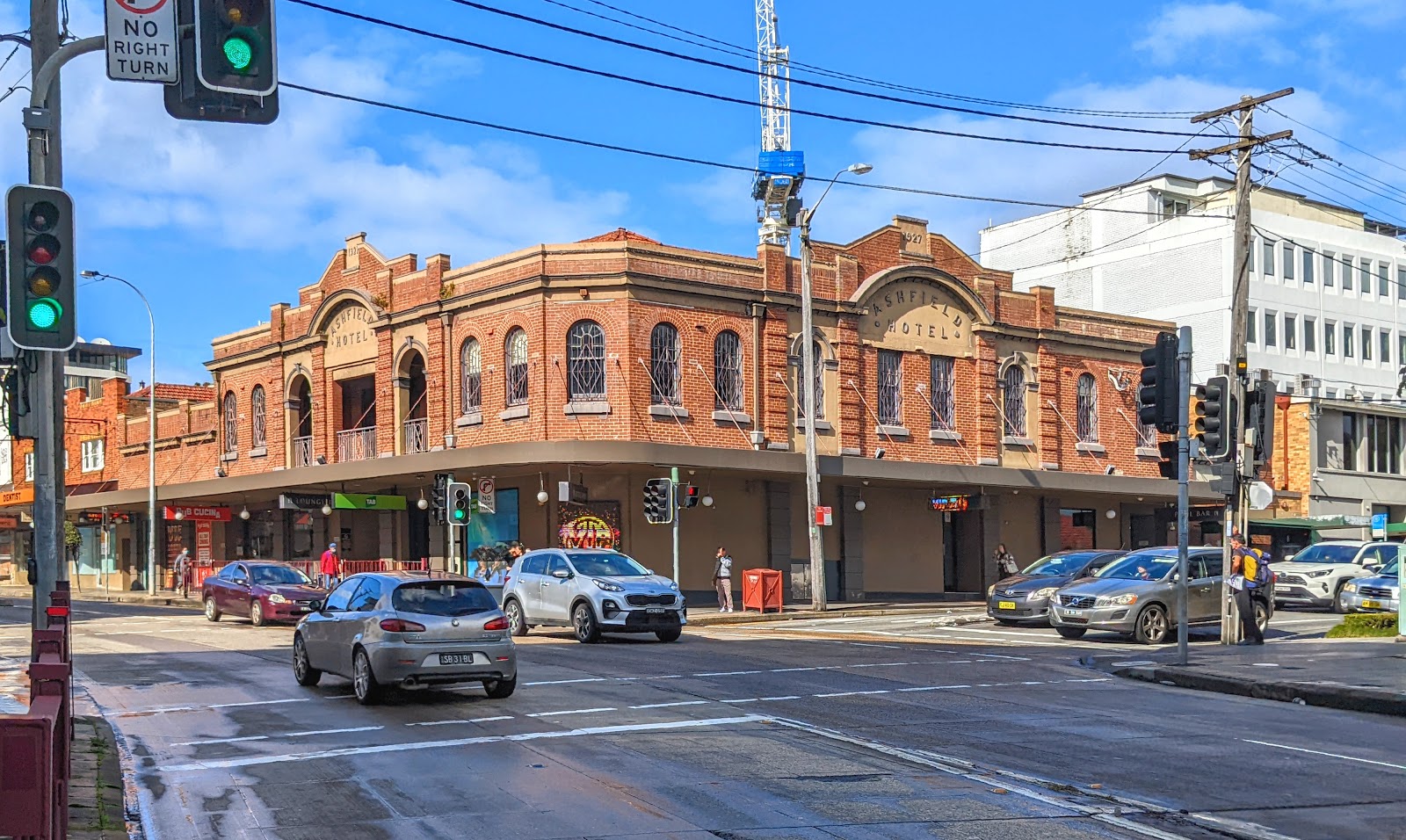 Ashfield Hotel in Ashfield - photo 1