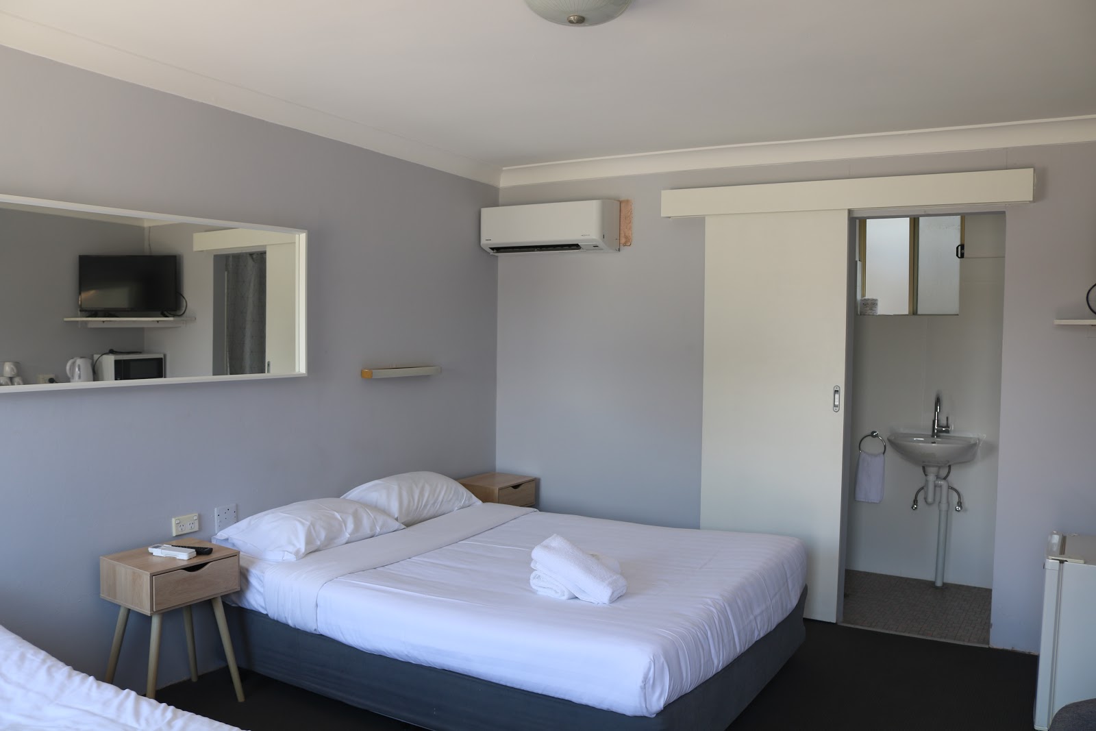 Australian Hotel Motel in Yass - photo 8