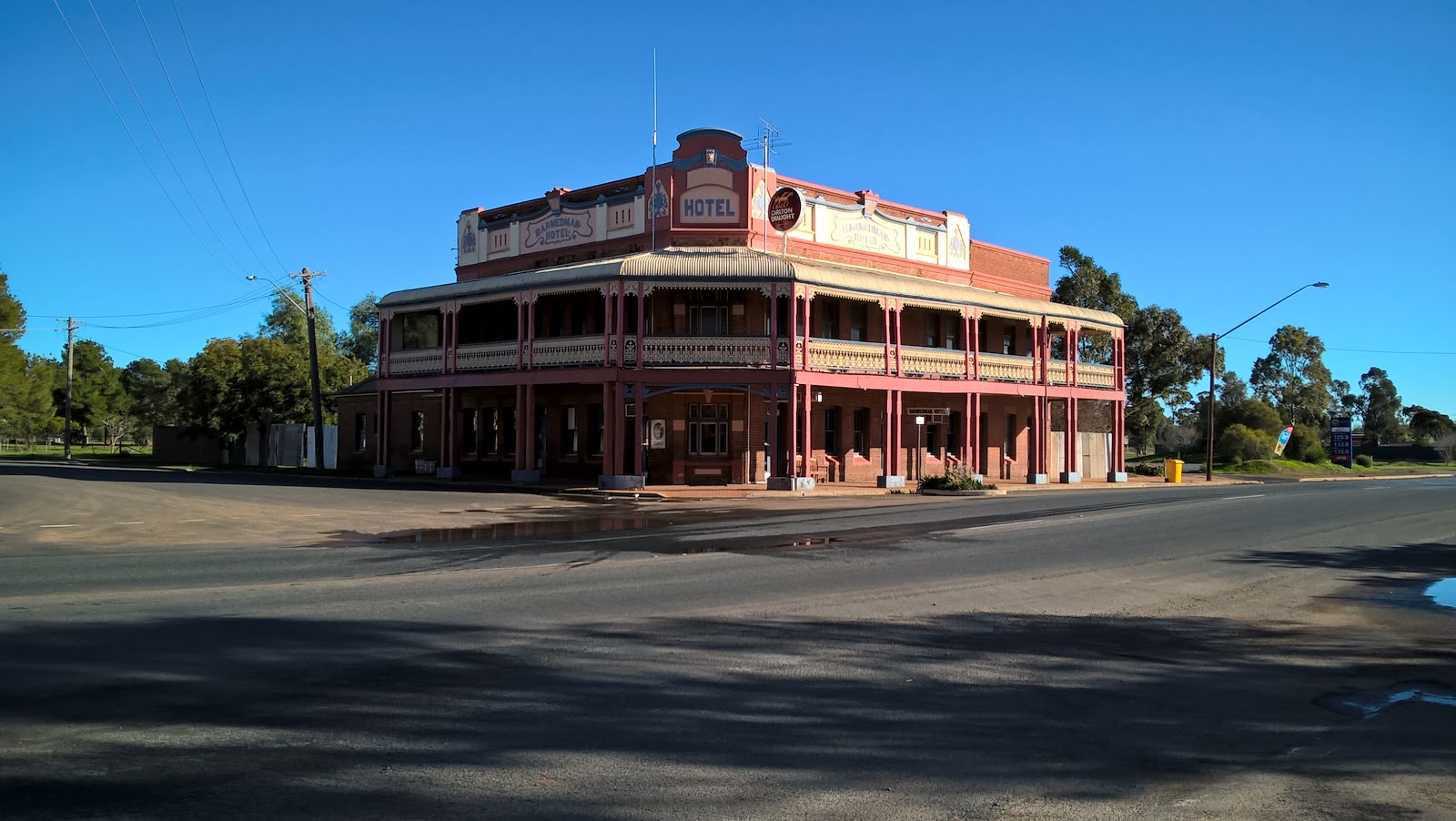 Barmedman Hotel in Barmedman - photo 1