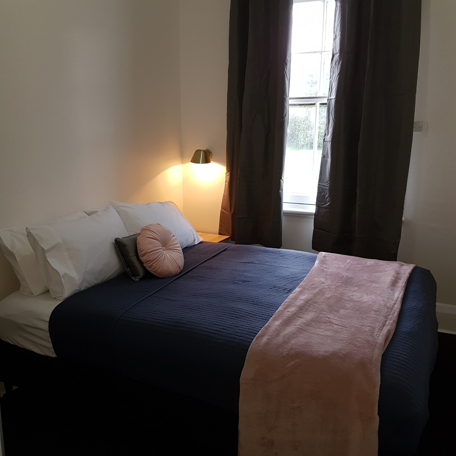 Batlow Hotel in Batlow - photo 9