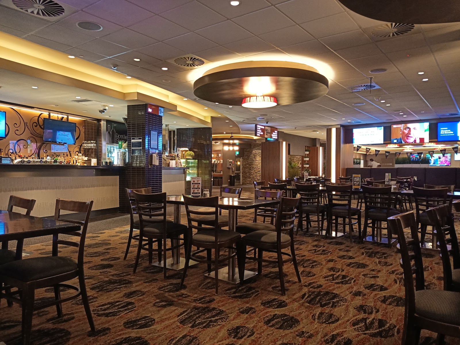 Baulkham Hills Sports Club in Baulkham Hills - photo 1