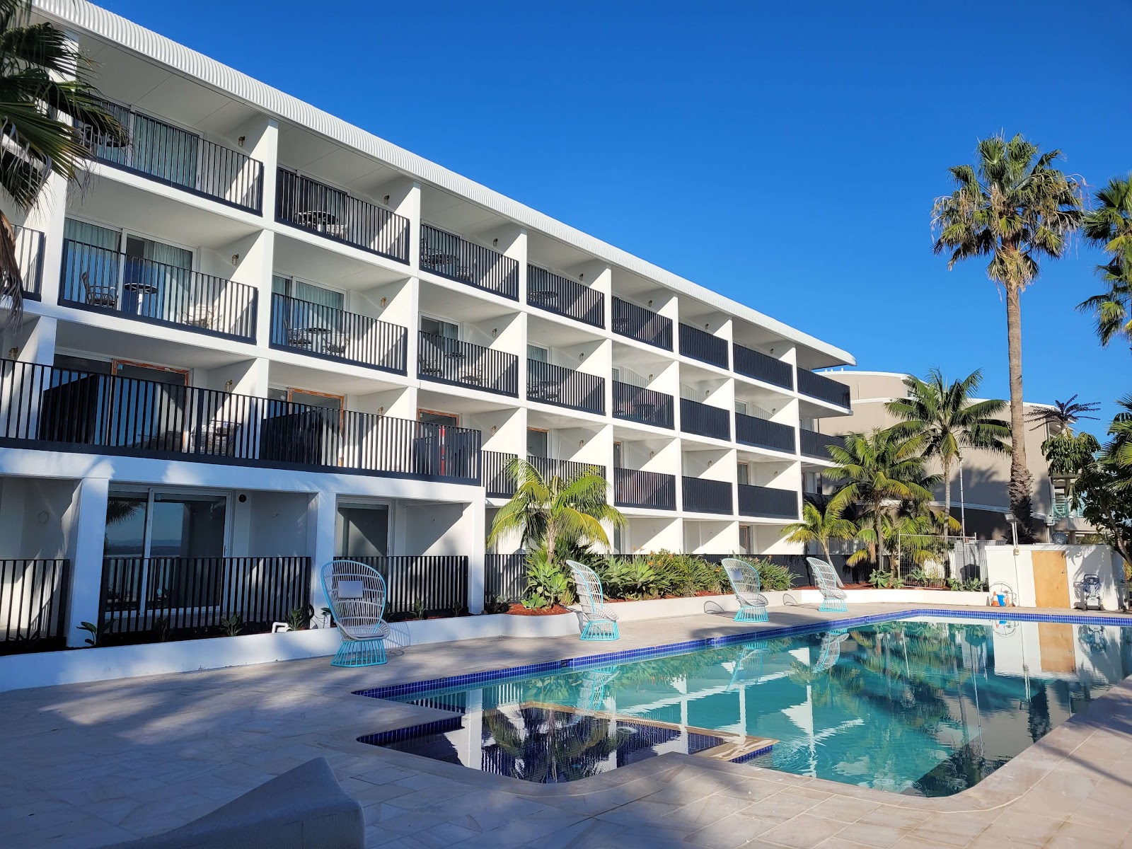 Beachcomber Hotel and Resort in Toukley - photo 2