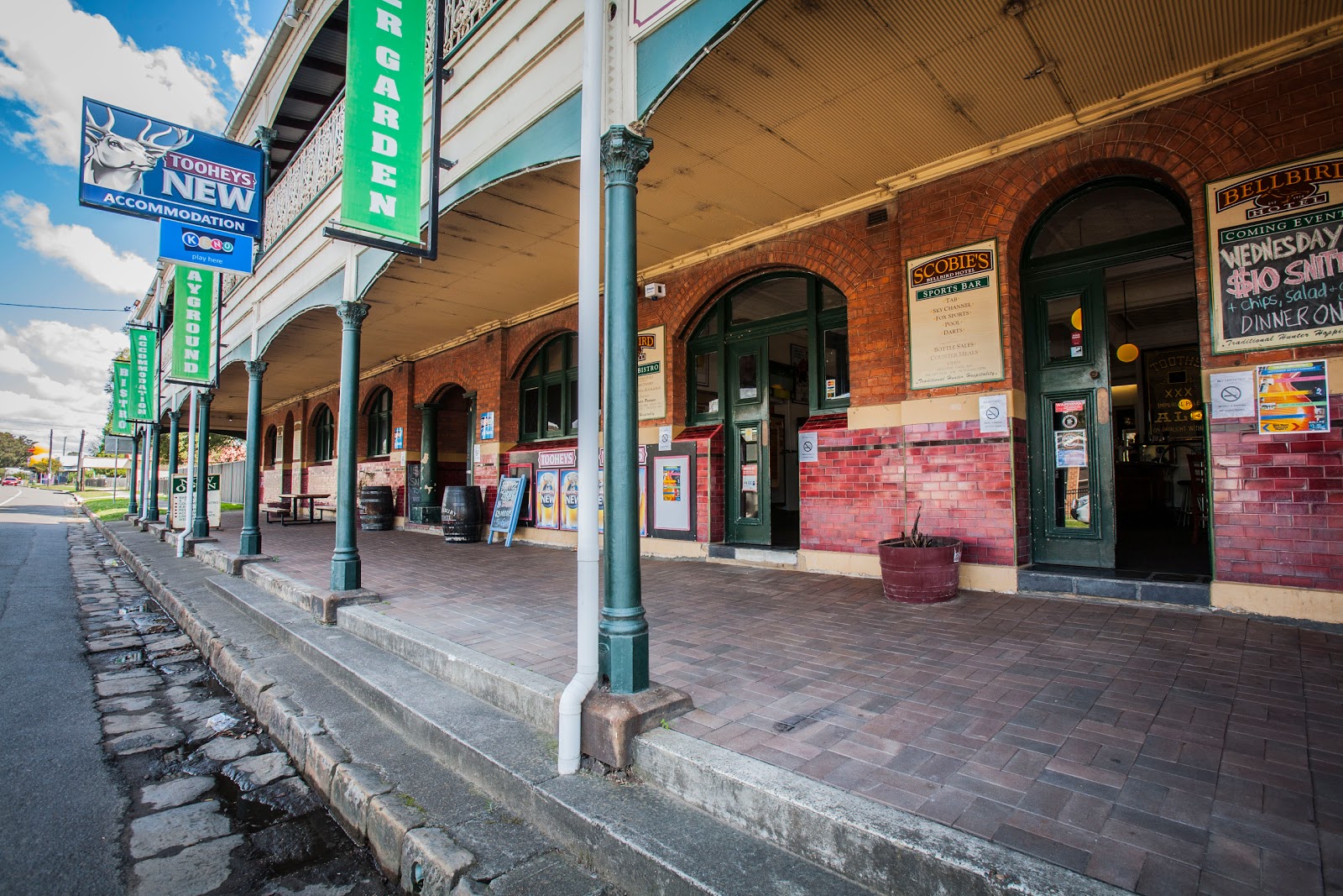 Bellbird Hotel in Bellbird - photo 3