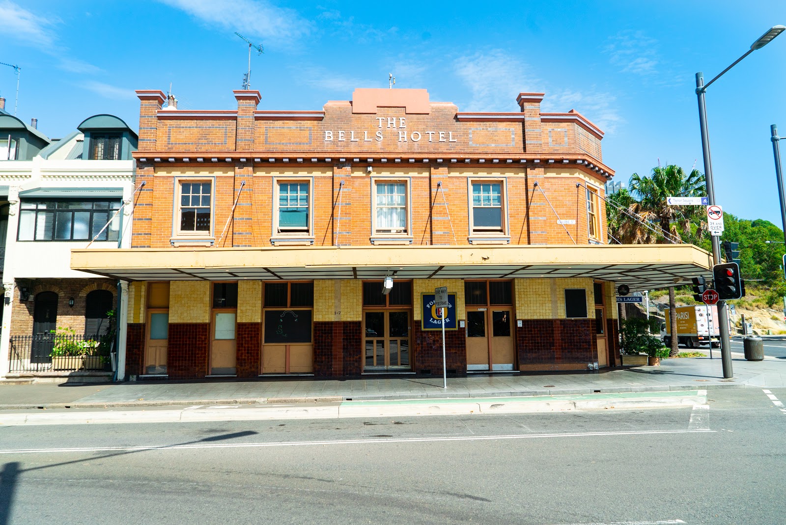 Bells Hotel in Woolloomooloo - photo 1