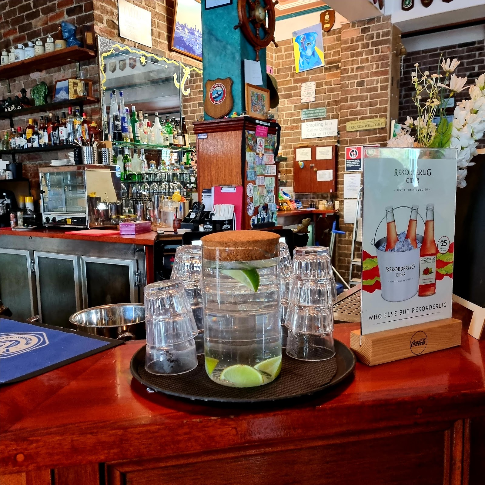Bells Hotel in Woolloomooloo - photo 5