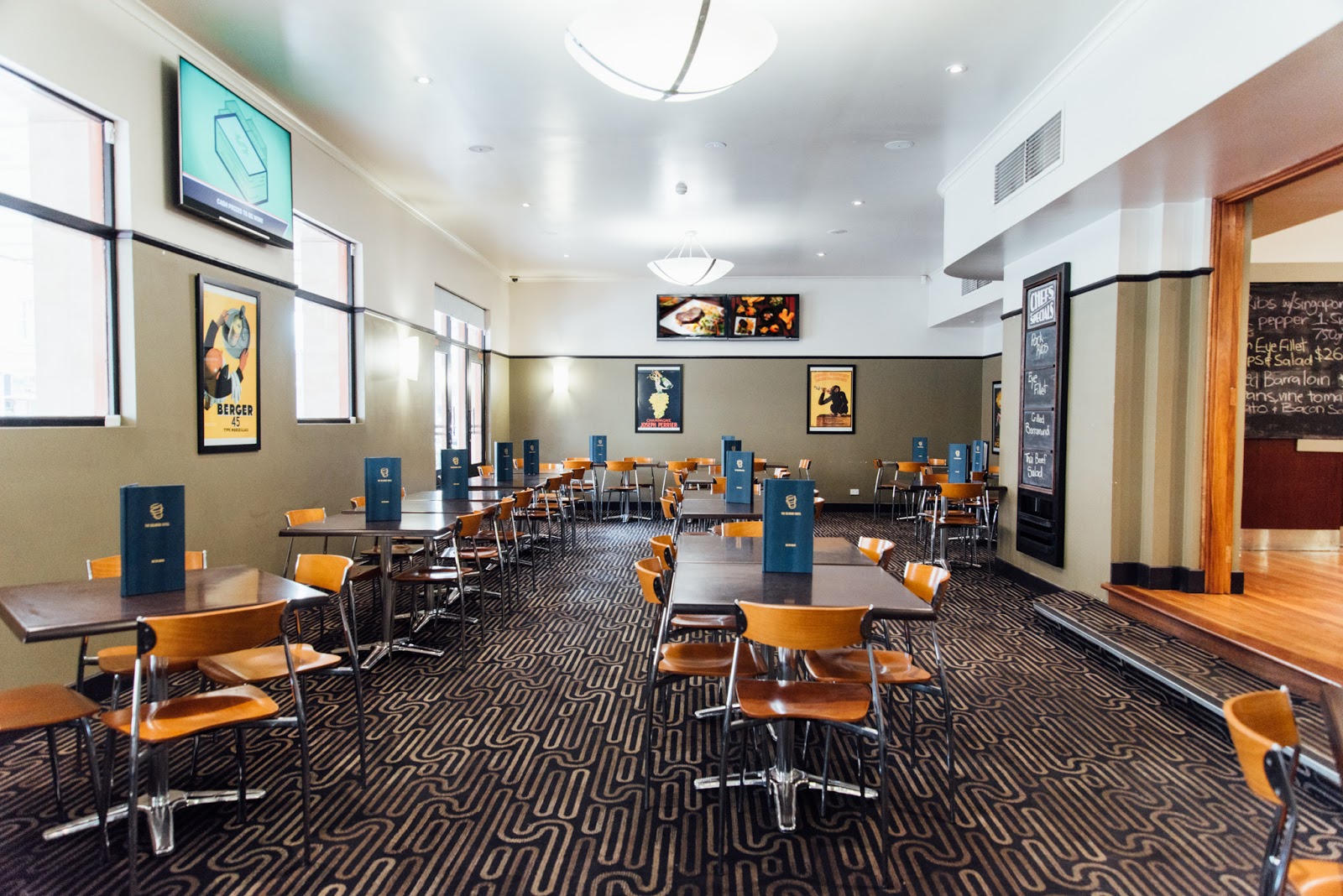 Belmore Hotel in Maitland - photo 9