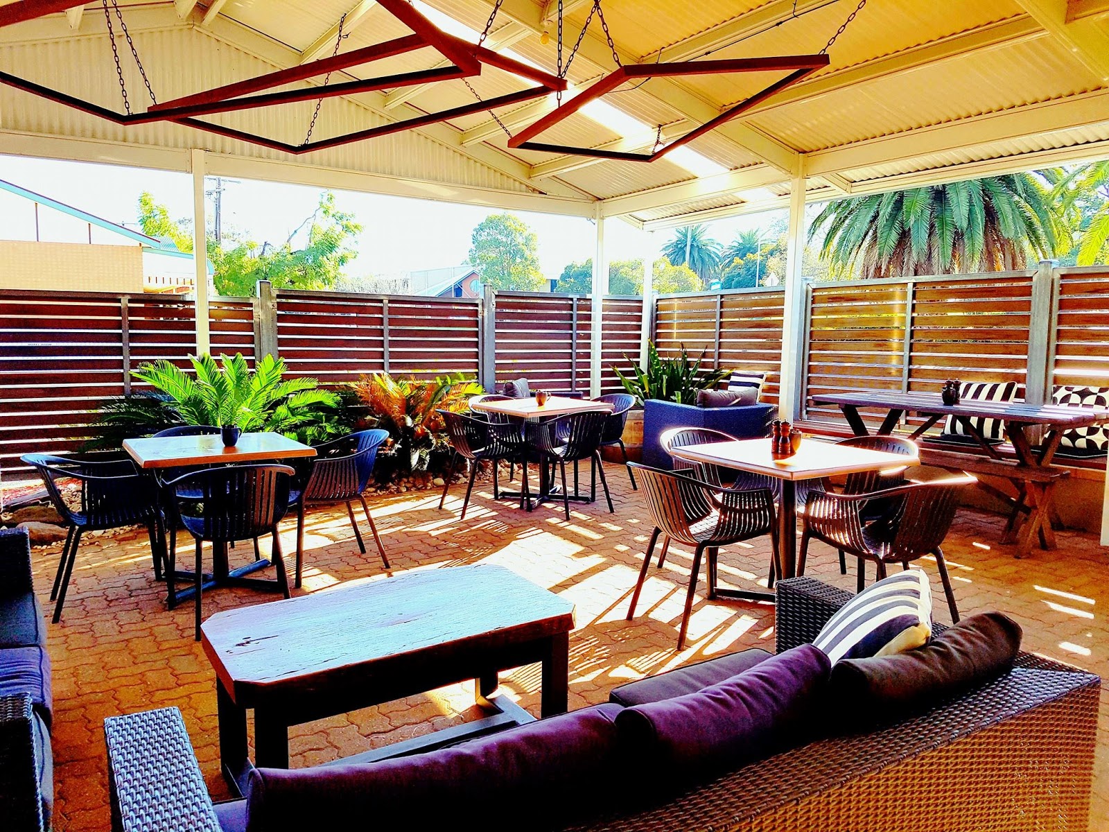 Bent Food and Wine in Parkes - photo 1