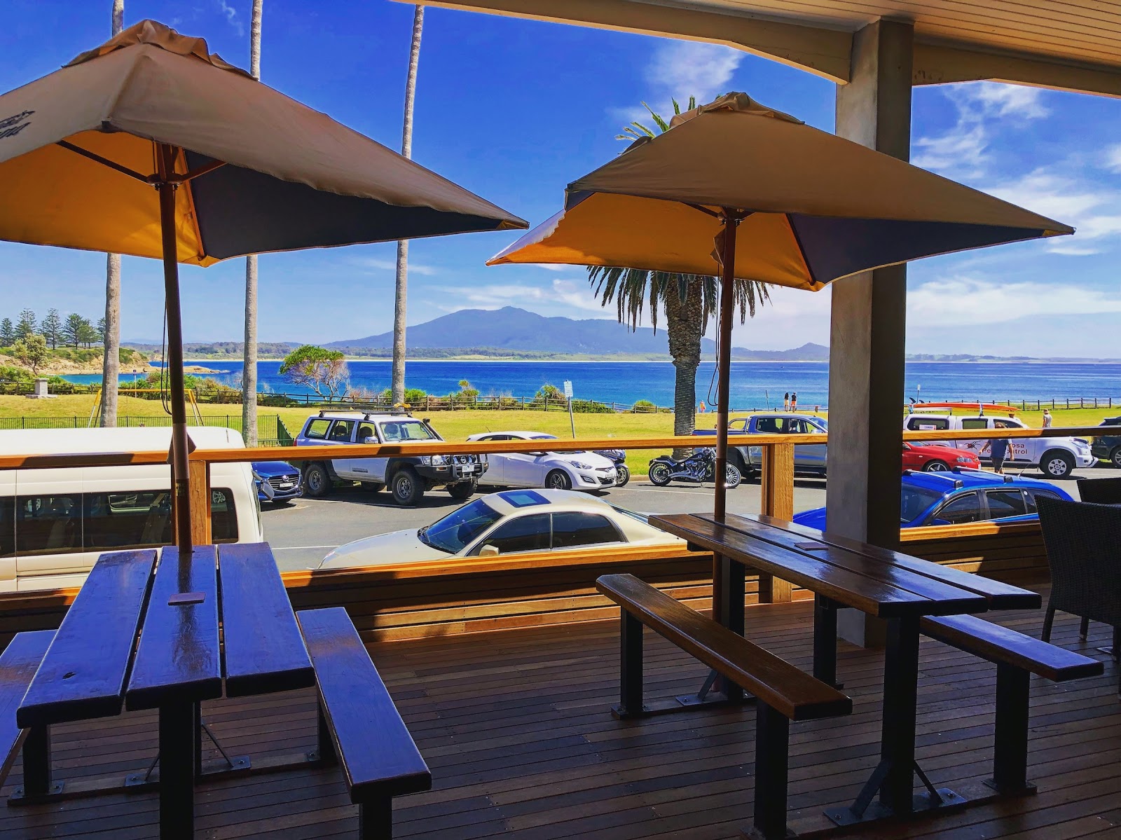 Bermagui Beach Hotel in Bermagui - photo 2