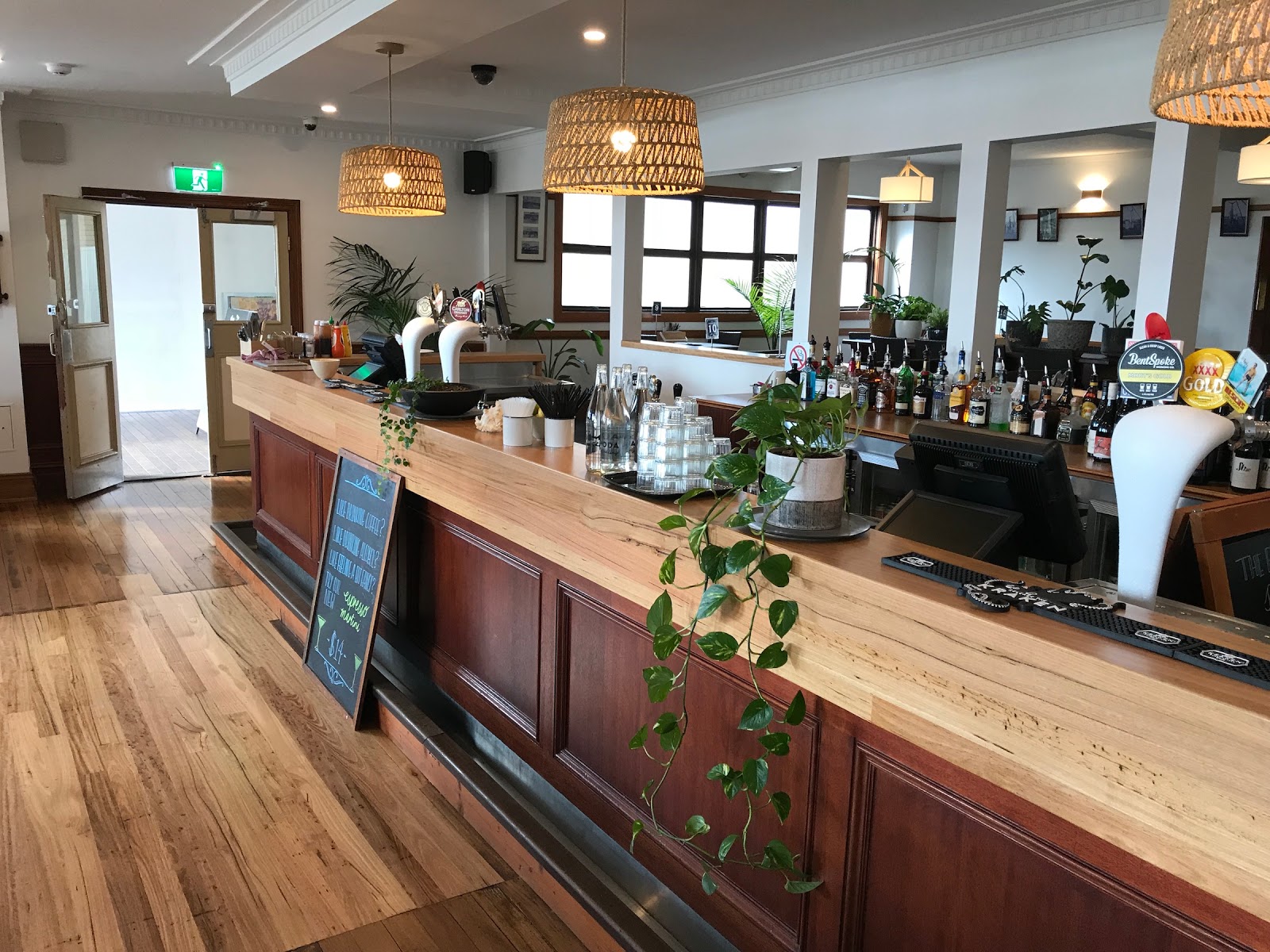 Bermagui Beach Hotel in Bermagui - photo 3
