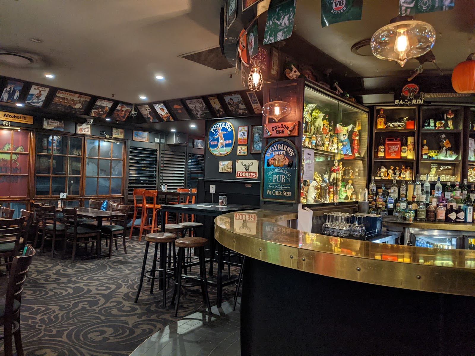 Billy Barry's Hotel in North Sydney - photo 2