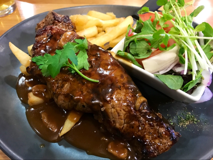 Blackbutt Hotel in New Lambton - photo 9