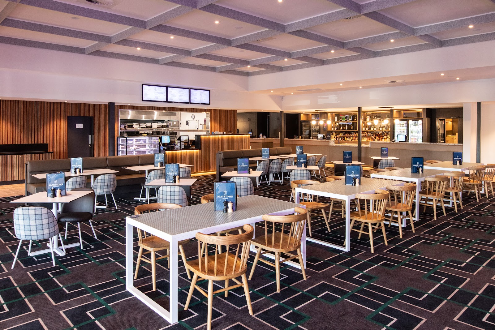 Blacktown Tavern in Blacktown - photo 2