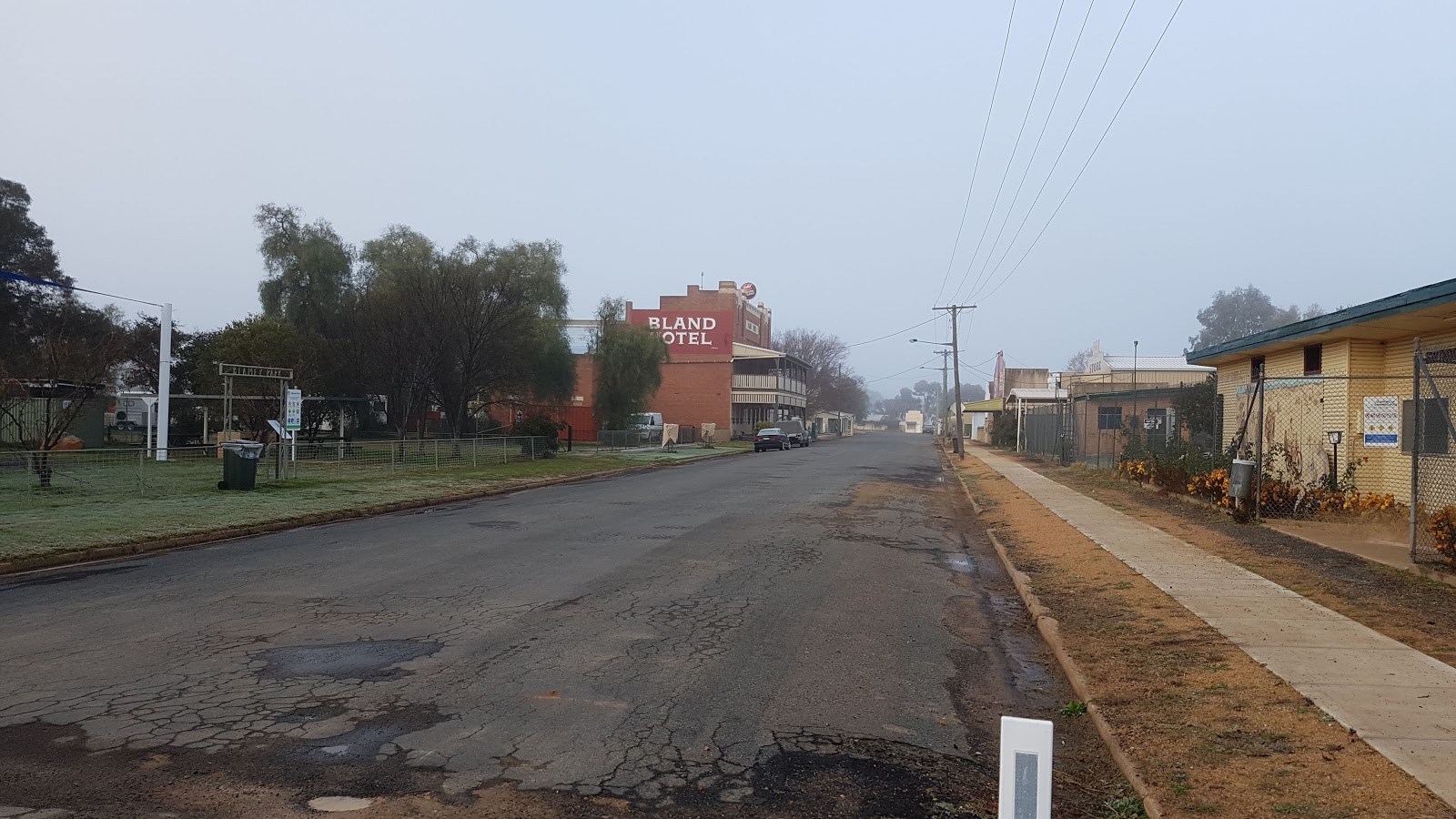Bland Hotel in Quandialla - photo 3