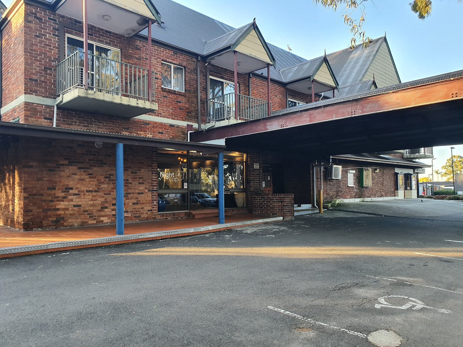 Blue Cattle Dog Hotel in St Marys - photo 4