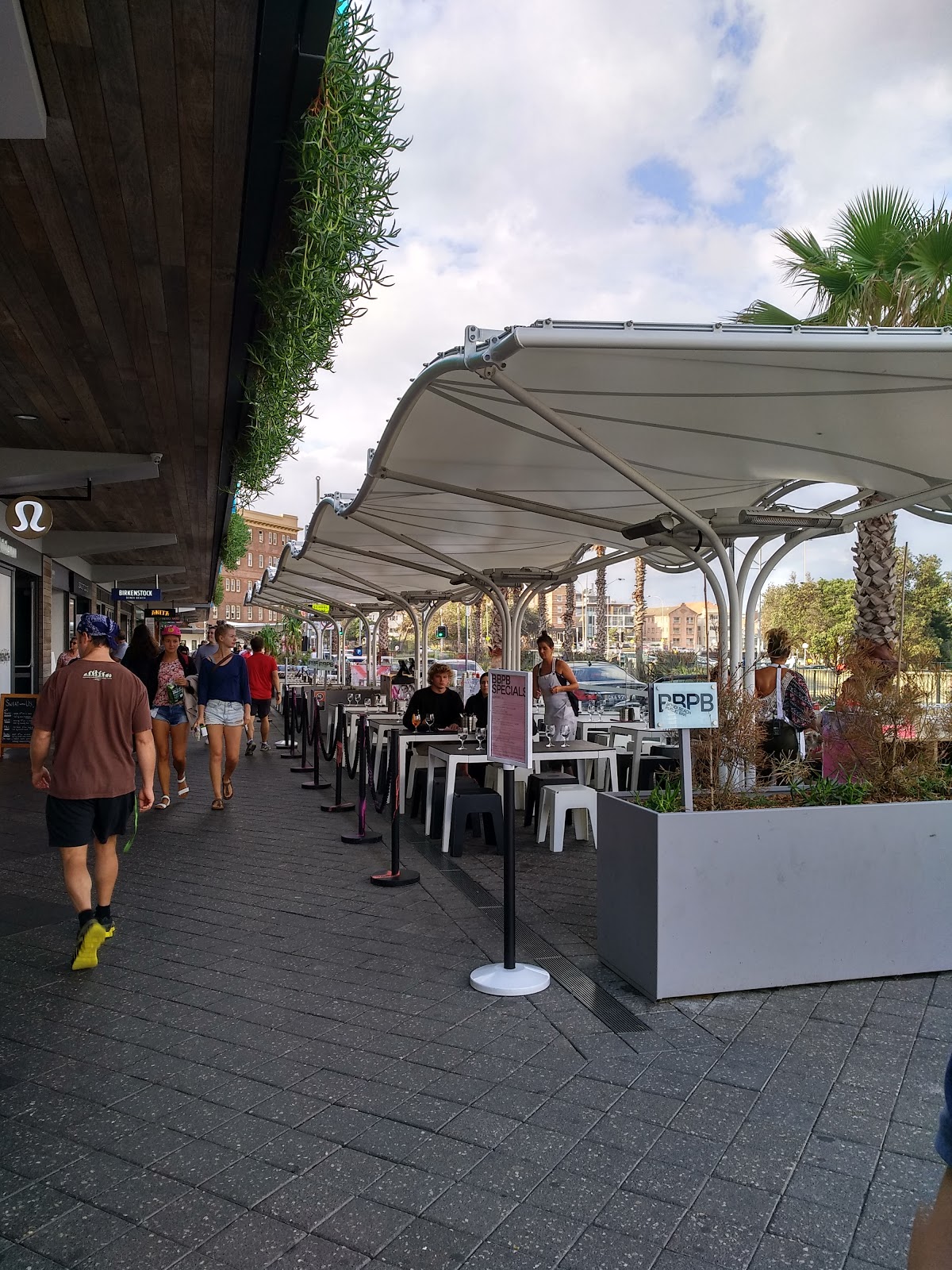 Bondi Beach Public Bar in Bondi Beach - photo 2