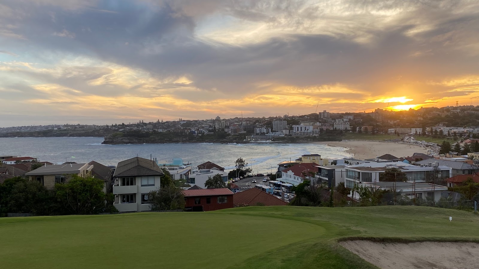 Bondi Golf & Diggers Club Limited in North Bondi - photo 2