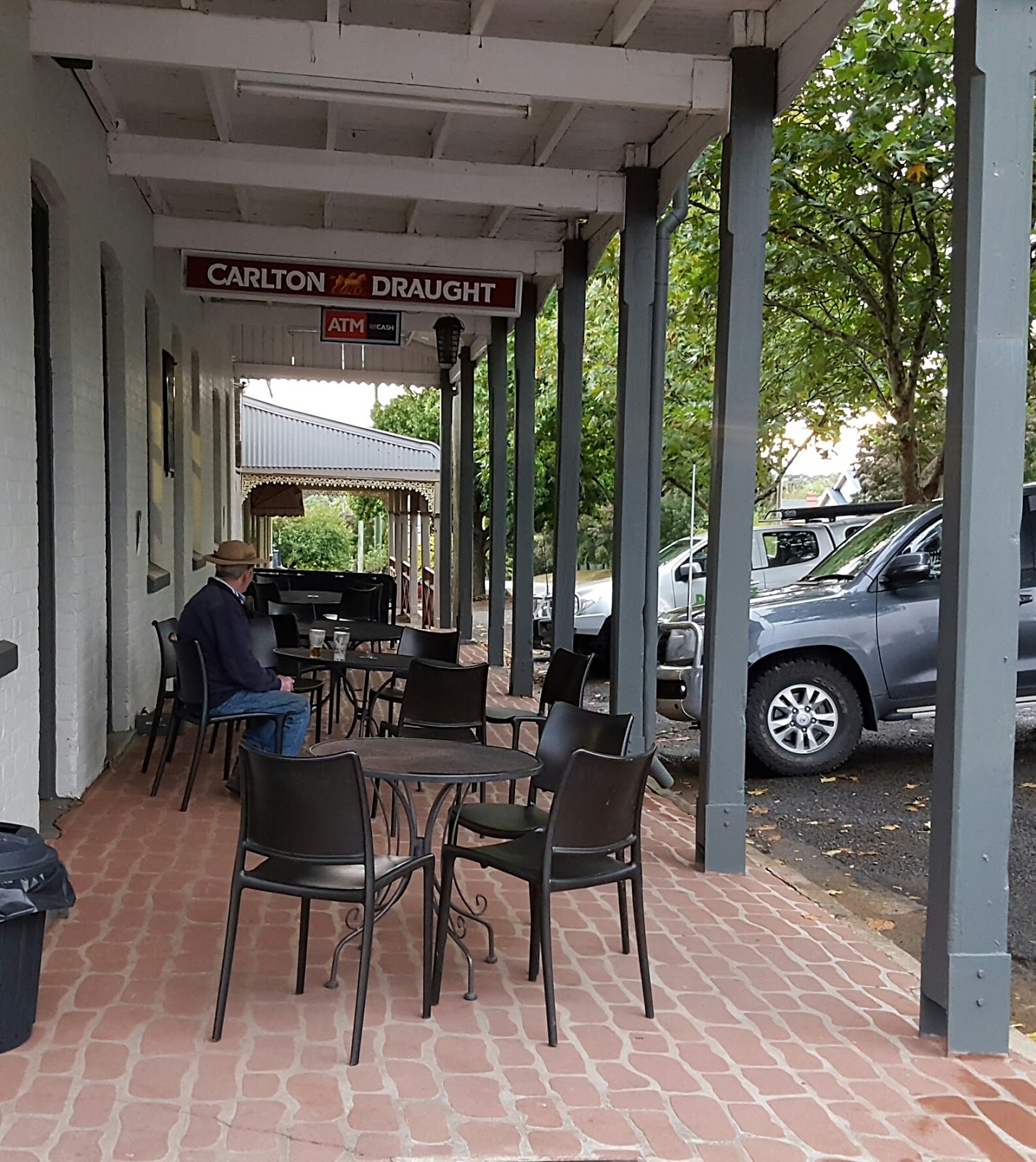 Bowning Hotel in Bowning - photo 4