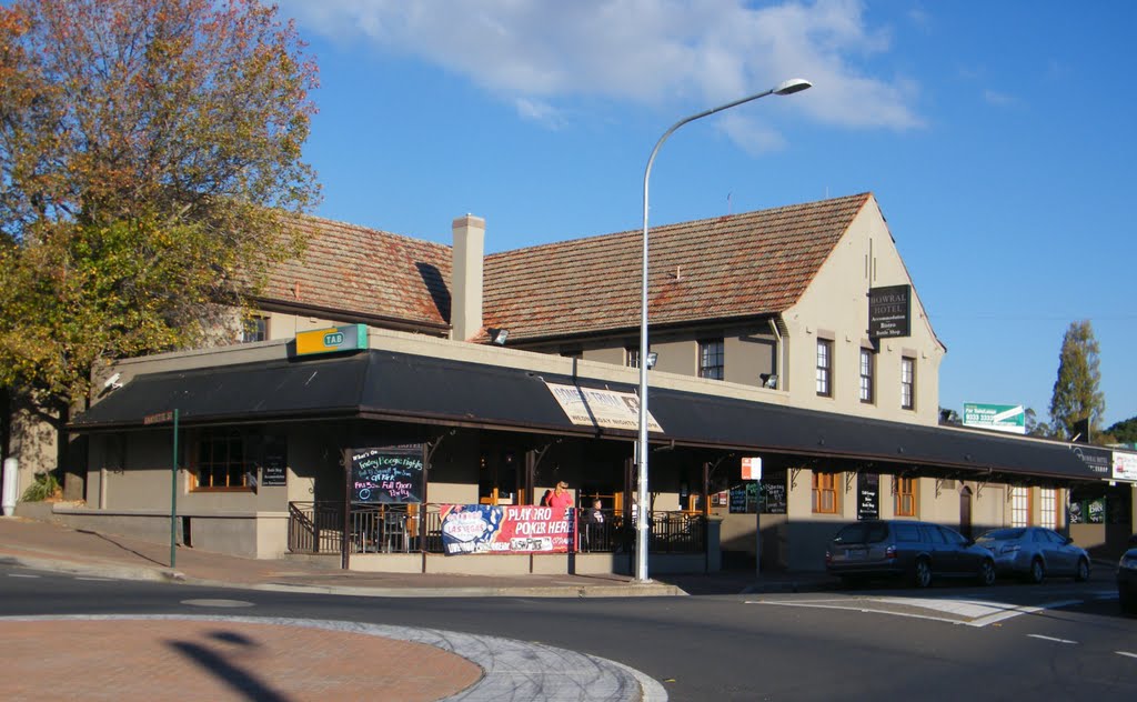 Bowral Hotel in Bowral - photo 1