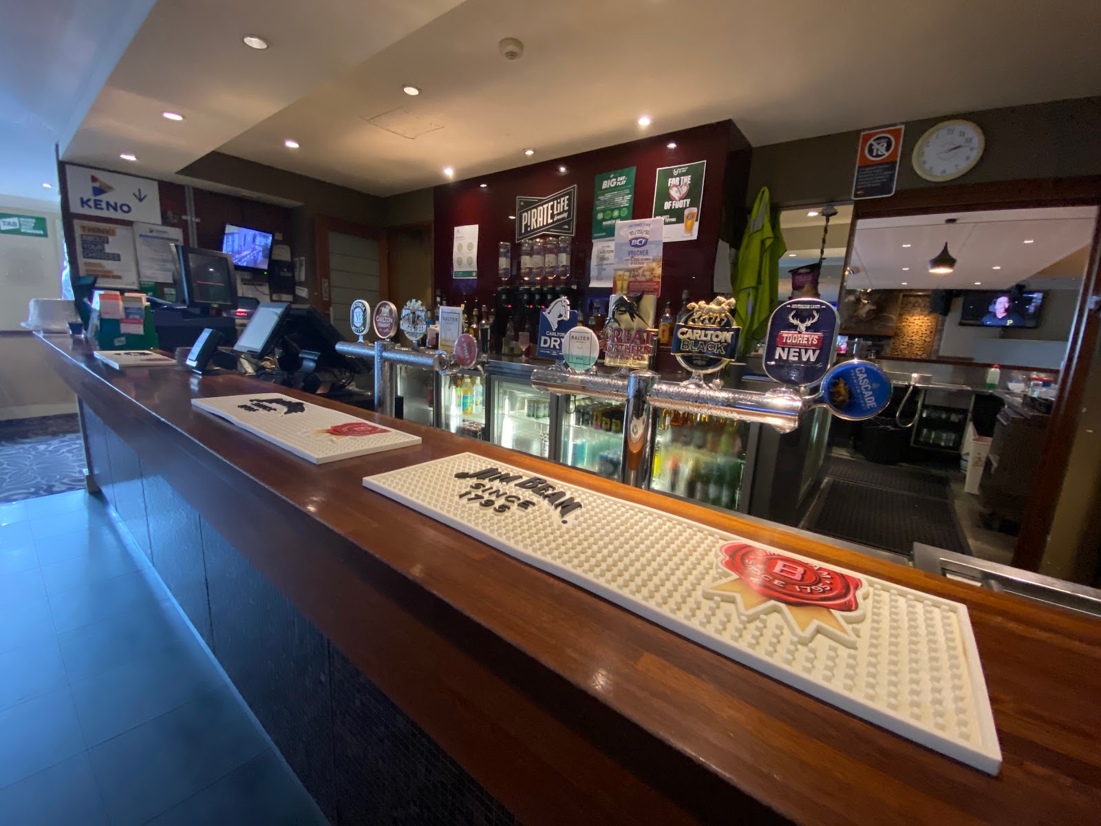 Bowral Hotel in Bowral - photo 2