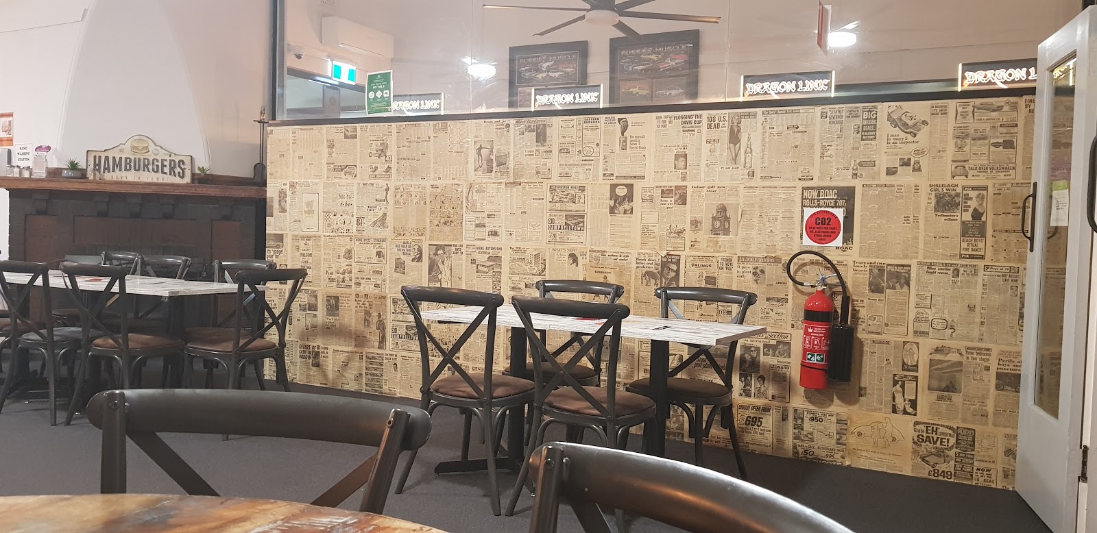 Broadway Hotel in Parkes - photo 3