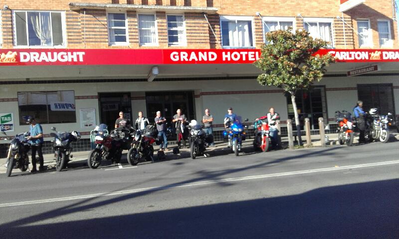 Browny's Bega Hotel in Bega - photo 3