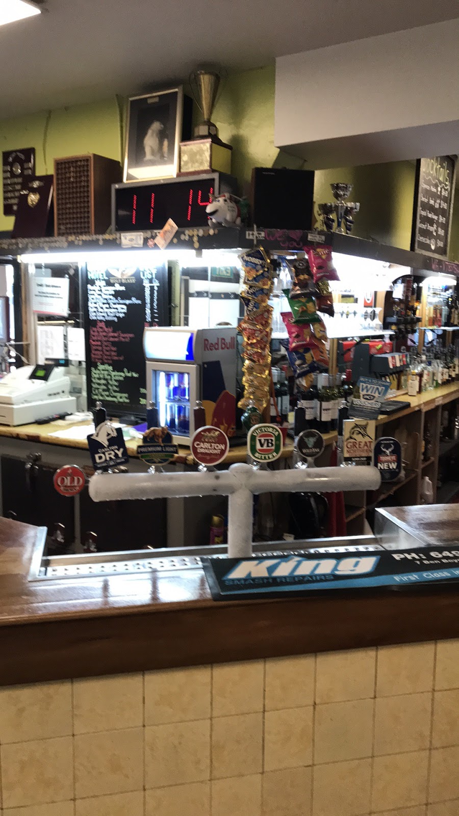 Browny's Bega Hotel in Bega - photo 4