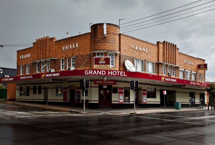 Browny's Bega Hotel in Bega - photo 7