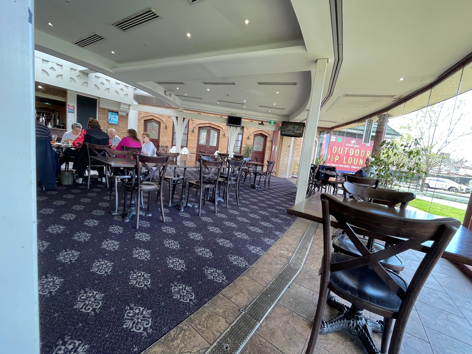 Bull And Bush Inn Hotel in Baulkham Hills - photo 6