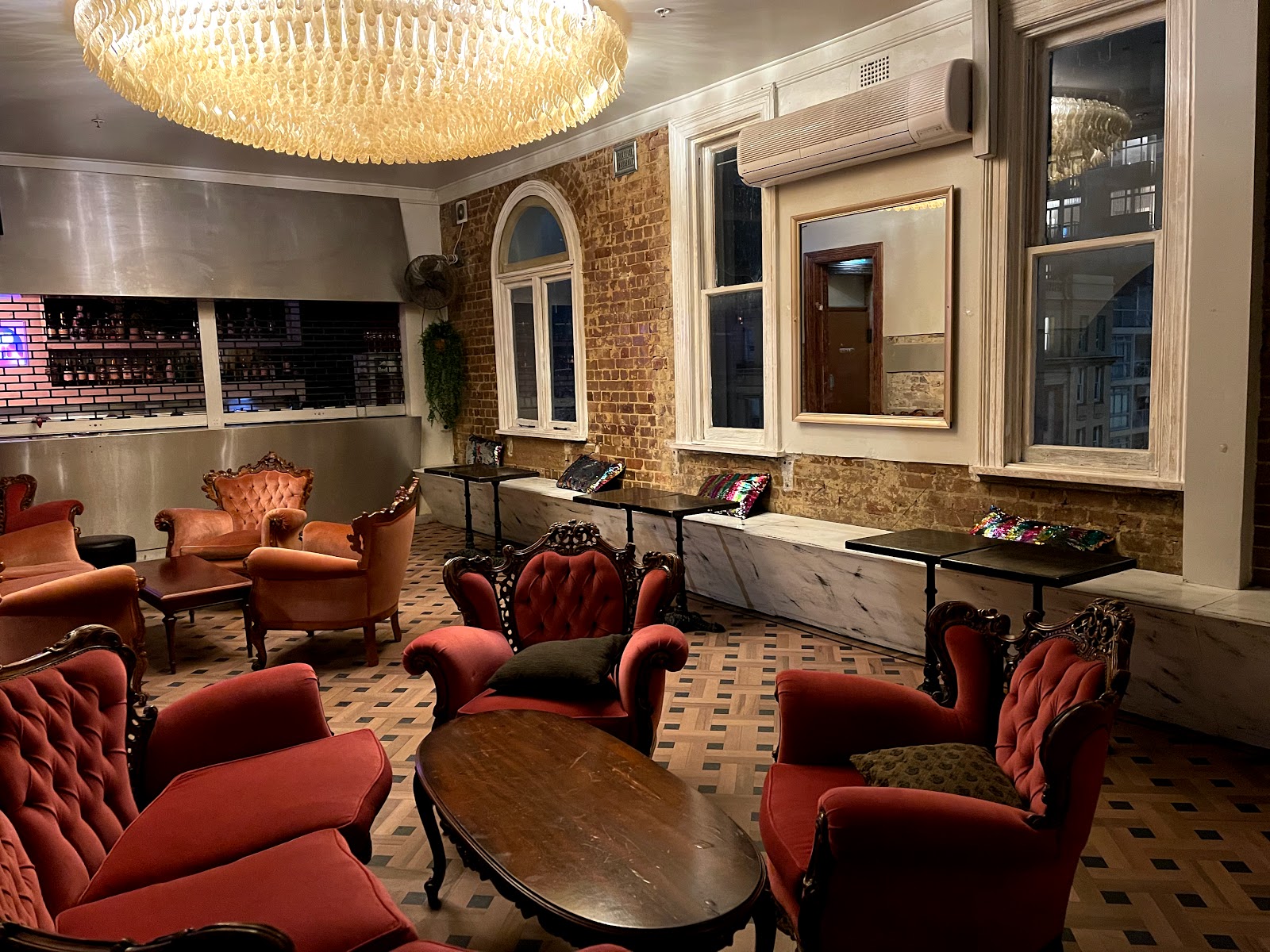 Burdekin Hotel in Darlinghurst - photo 3
