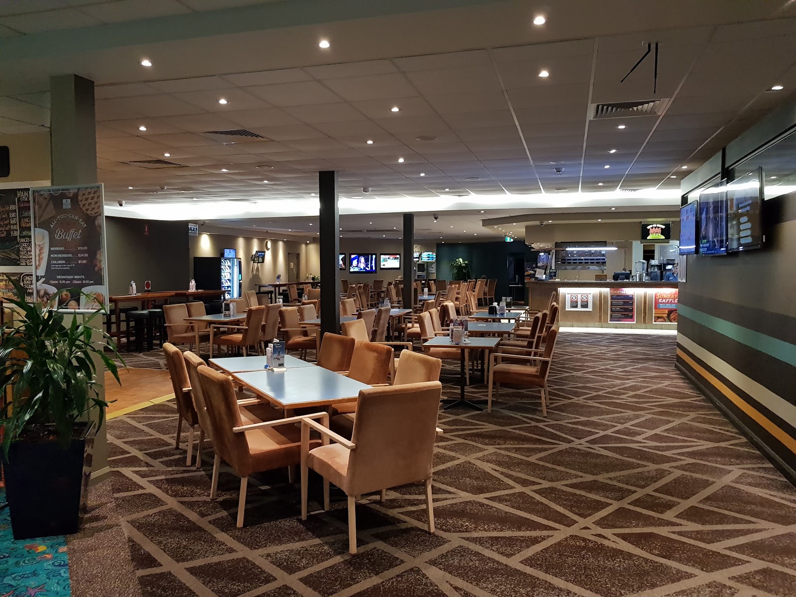 CLUB UMINA in Umina Beach - photo 2