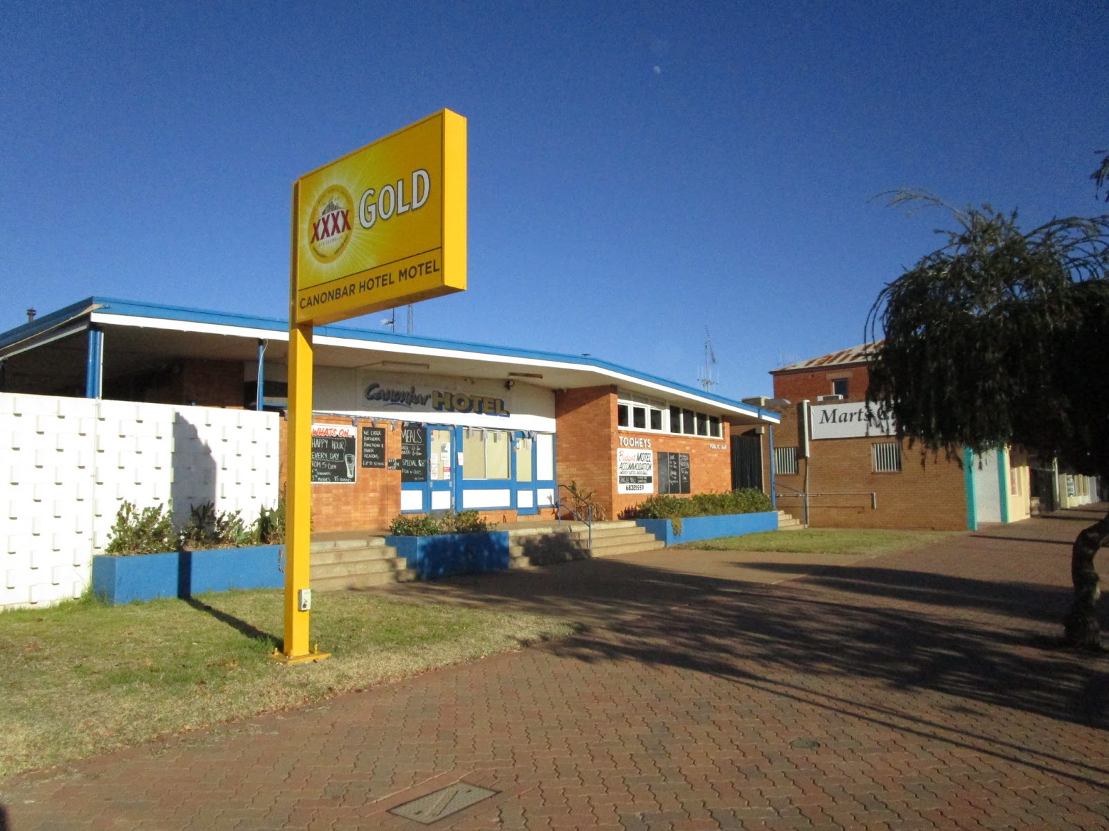 Canonbar Hotel in Nyngan - photo 1