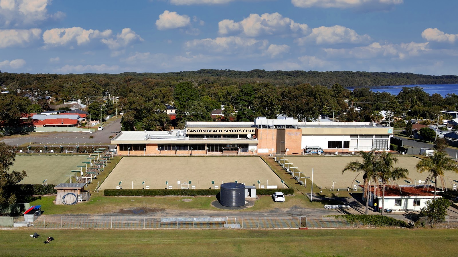 Canton Beach Sports Club in Toukley - photo 1