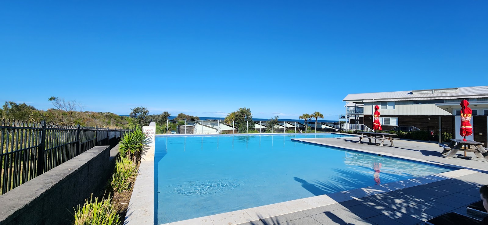 Caves Beach Hotel in Caves Beach - photo 4