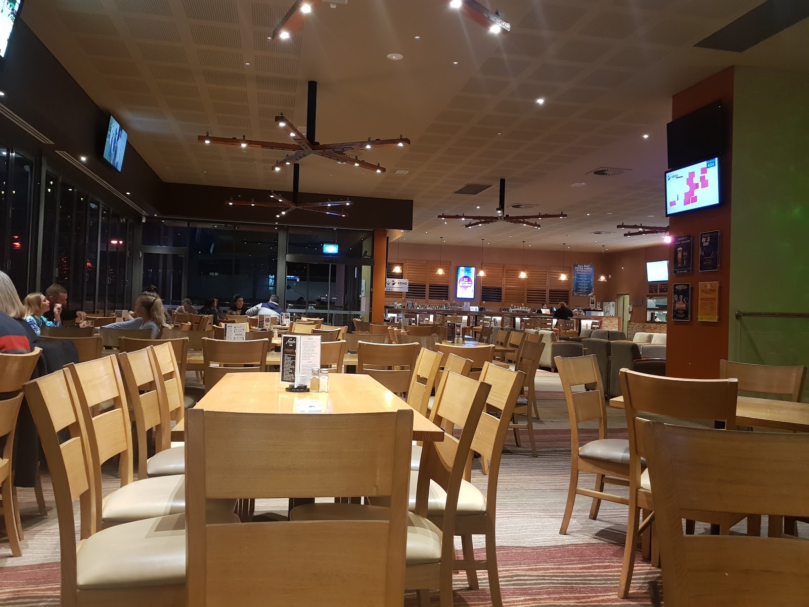 Central Hotel Shellharbour in Shellharbour City Centre - photo 5