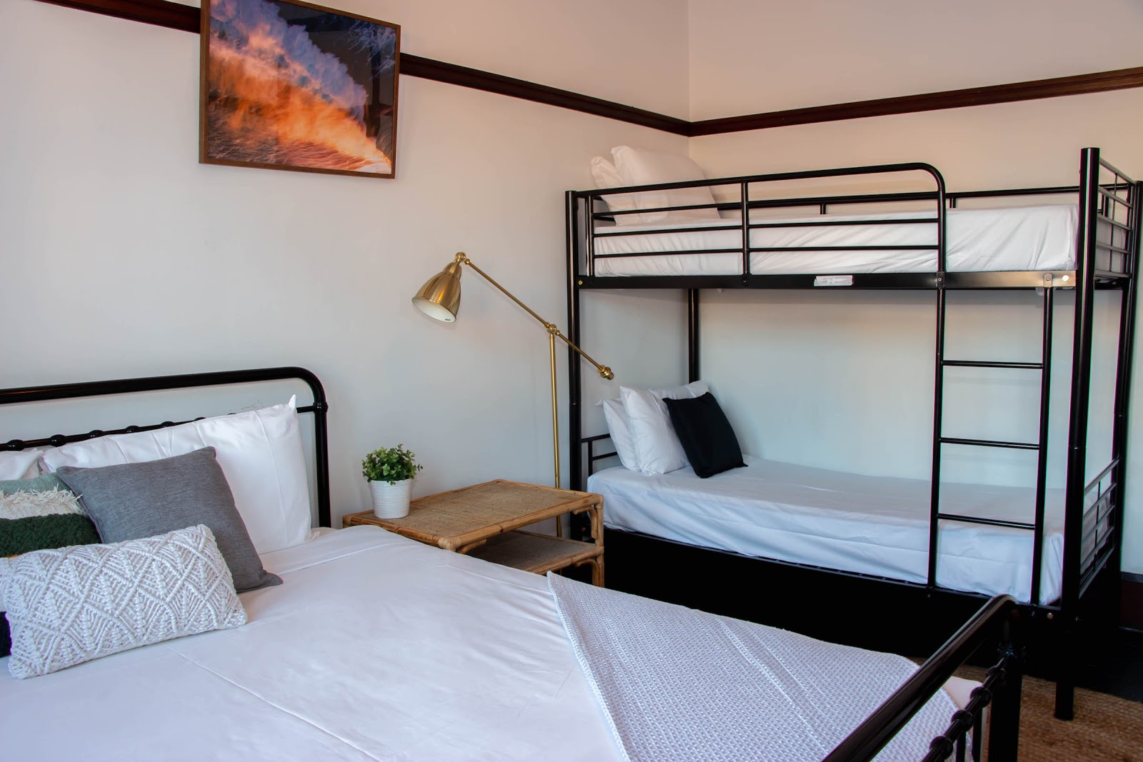 Charing Cross Hotel in Waverley - photo 4