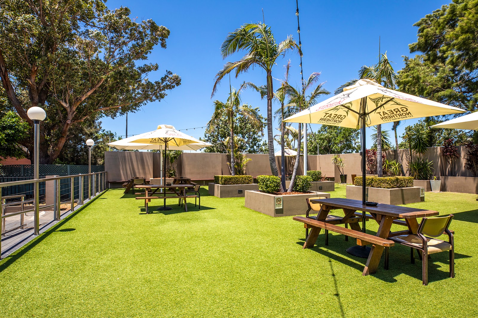 Charles Hotel in Fairy Meadow - photo 3