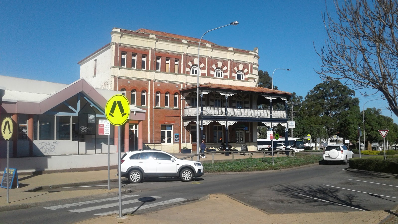 Chelmsford Hotel in Kurri Kurri - photo 1