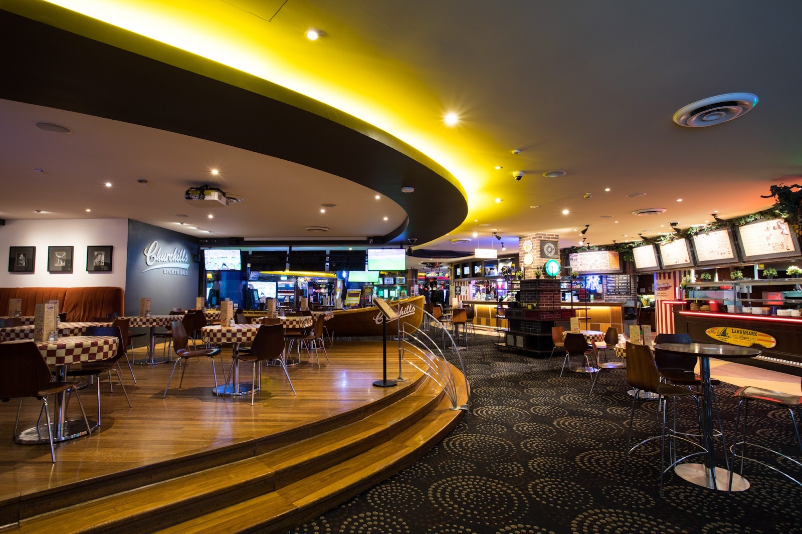 Churchill's Sports Bar in Kingsford - photo 4