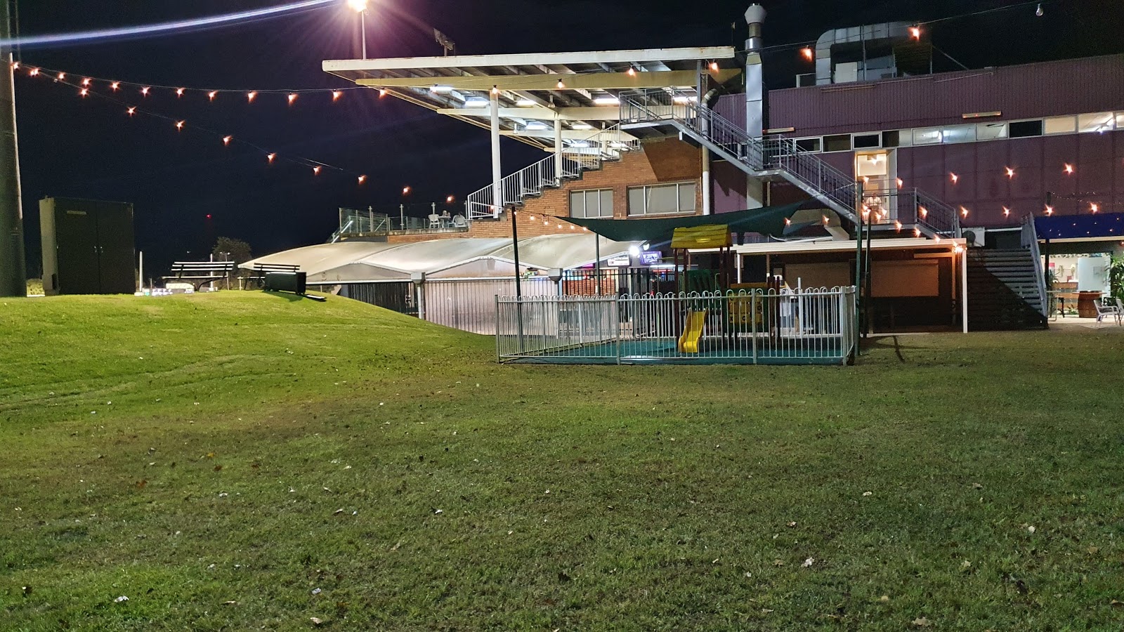 Club Paceway in Penrith - photo 1