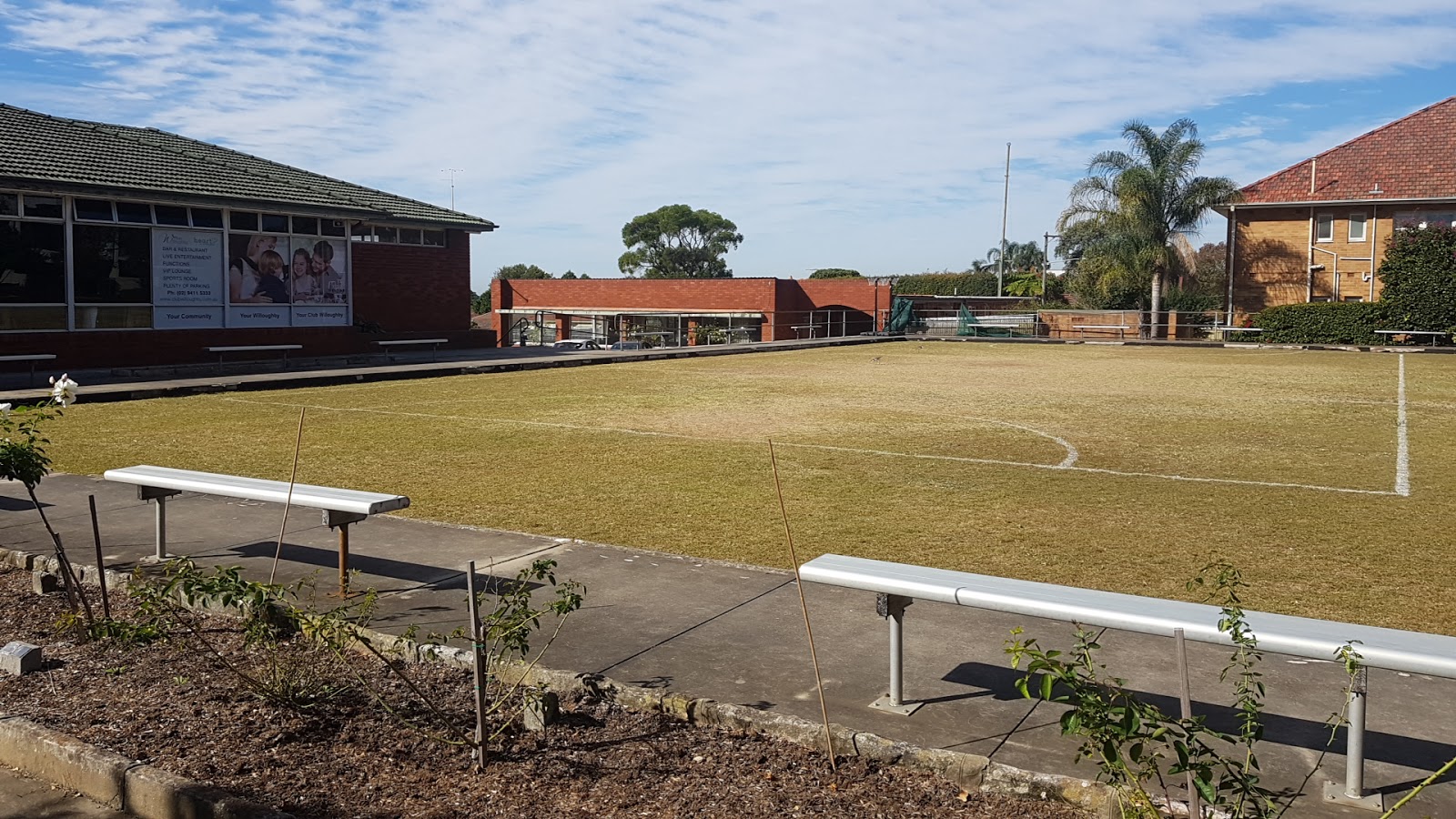 Club Willoughby in North Willoughby - photo 1