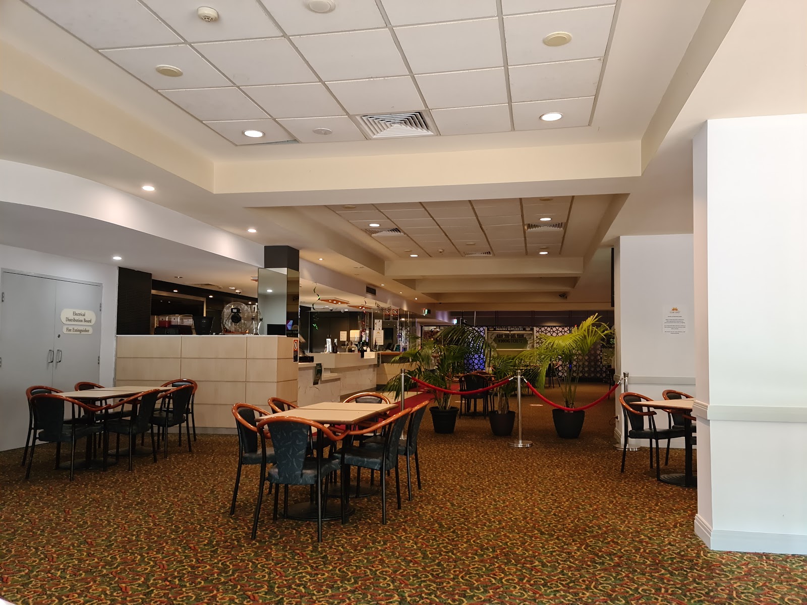 Club on East in Sutherland - photo 2