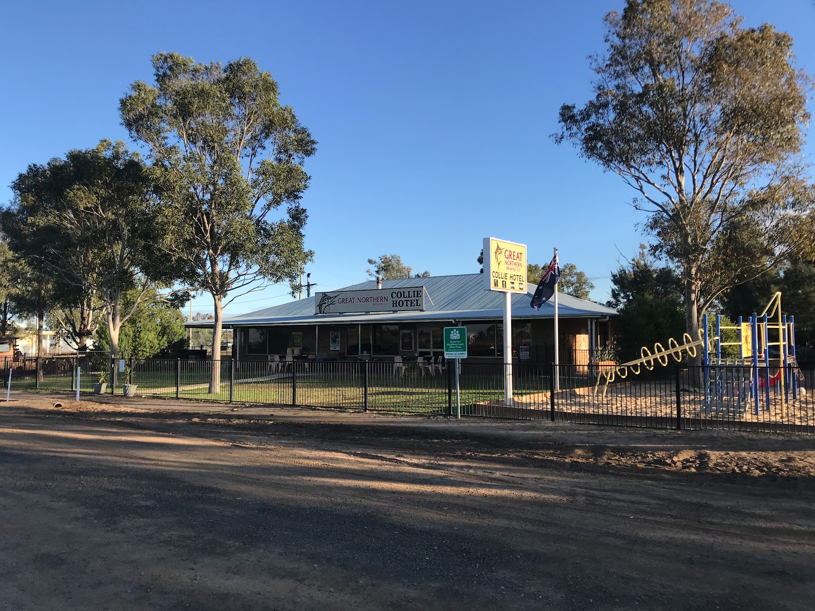Collie Hotel in Collie - photo 1